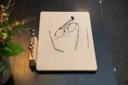Reparation af designerbrille – Masunaga eyewear og optikerhåndværk.