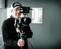 Portrætfoto af Video og fotograf Kasper Hornbæk